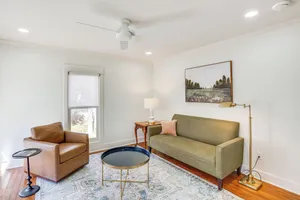Image of 2 Mi to Tyler Rose Garden: Vibrant Apartment!