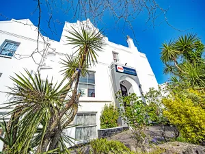 Image of The Sherwood Palm Hotel, Torquay Beach