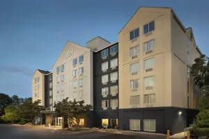 Image of Fairfield Inn & Suites by Marriott Atlanta Vinings/Galleria