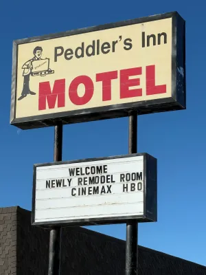 Image of Peddlers Inn Motel