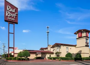 Image of Red Roof Inn North Dallas - Park Central