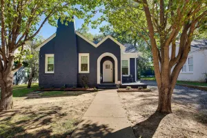 Image of Walkable Tyler House w/ Deck: 1/2 Mi to Downtown!