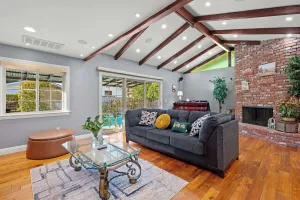 Image of Luxury Estate with Sparkling Pool & Elegant Amenities