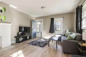 Image of Close to University & Dtwn: Home in Dayton