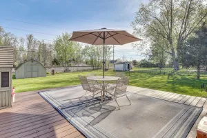 Image of 12 Mi to Indianapolis Motor Speedway: Home w/ Deck