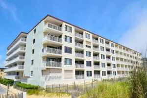 Image of Diamond Beach 511 1 Bedroom Condo by RedAwning