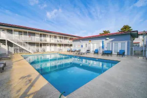 Image of Walk to Ocean & Restaurants: Biloxi Getaway!