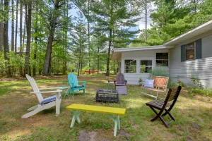 Image of Rustic Mauston Retreat: Walk to Castle Rock Lake
