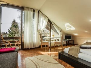 Image of Garden House   & Eastpark Apartments