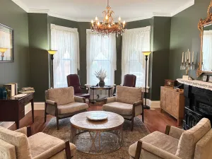 Image of 50 Lincoln Short North Bed & Breakfast