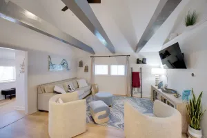 Image of 'wishin & Fishin' Walkable Erie Home By the Beach!