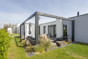Image of Modern Lodge With two Bathrooms, Near the Beach