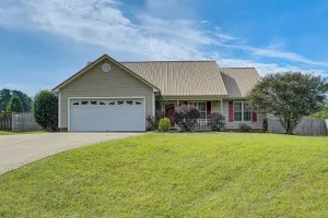 Image of Wine & BBQ Trail Fun: Home w/ Hot Tub in Lexington