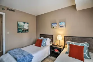 Image of Laptop-Friendly Lexington Condo with Free WiFi