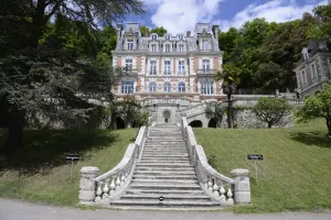 Image of Art Hotel