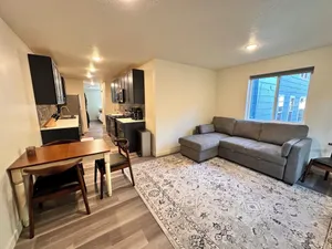 Image of 4th St Flats