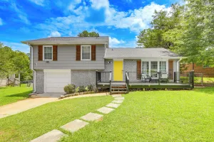 Image of 18 Mi to Dtwn Atlanta Pet-Friendly Home with Yard!