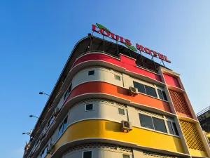 Image of Louis Hotel