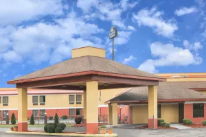 Image of Days Inn & Suites by Wyndham Casey