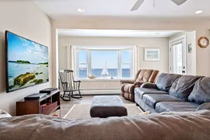 Image of Wright by the Sea For 10!
