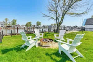 Image of 4 Boat Slips: Getaway on Mouth of Clinton River!
