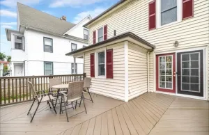 Image of Black Rock Home - 4 bed - Jacuzzi Bath - Beach