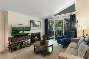 Image of 8 Sandstone 70 condo