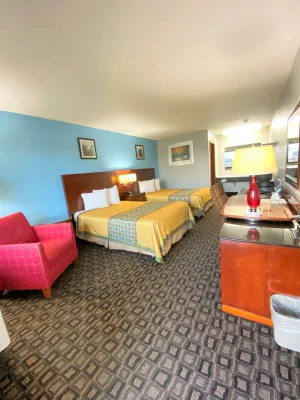Image of Lakes Inn