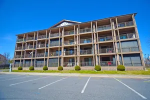 Image of Jamaica Bay 307a 1 Bedroom Condo by RedAwning