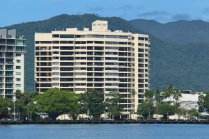 Image of Cairns Aquarius
