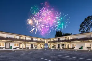 Image of California Inn