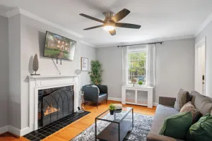 Image of Charming Townhouse Retreat by Cozysuites