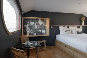 Image of LA PENICHE - Bed And Bicycle - Tournon