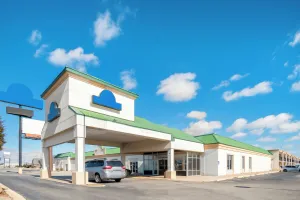 Image of OYO Hotel Oklahoma City South I-35 and SE 29th