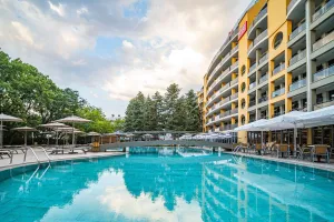 Image of HVD Viva Club Ultra All Inclusive - Private Beach & Free Parking