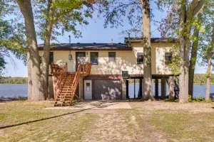 Image of Riverfront Fulton Vacation Rental w/ Deck & Grill!