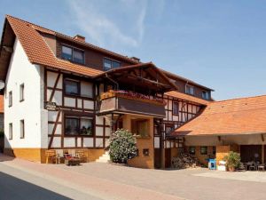 Image of "hochstein" Modern Retreat