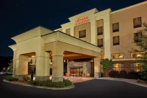Image of Hampton Inn & Suites Sevierville @ Stadium Drive