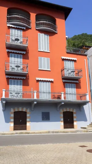 Image of 76 The Lake House - Lugano