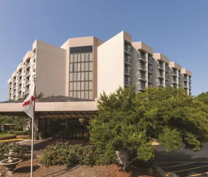 Image of Embassy Suites Hotel Birmingham
