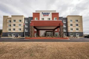 Image of Fairfield Inn & Suites by Marriott Meridian