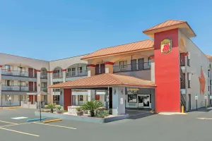 Image of Super 8 by Wyndham Austin University/Downtown Area