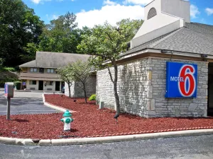 Image of Motel 6-Dayton, OH - Englewood