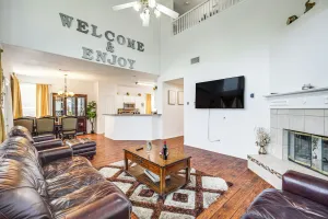 Image of 3 Mi to Dfw: Pet-friendly Euless Home