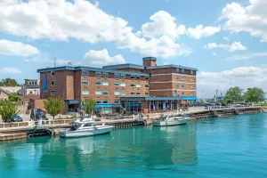 Image of The Harborview, Ascend Hotel Collection