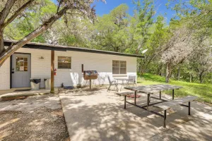 Image of 10 Mi to Garner State Park: Concan Home w/ Patio