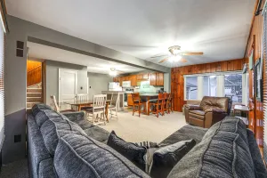 Image of Clear Lake Vacation Rental: Walk to City Beach!