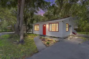 Image of Downtown Single Family Modern Bungalow close to beaches and dining home