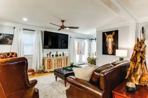 Image of 2 Mi to Historic Horse District: Dog-friendly Home