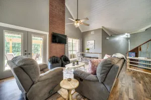 Image of Broken Bow Vacation Rental with Pool and Hot Tub!
